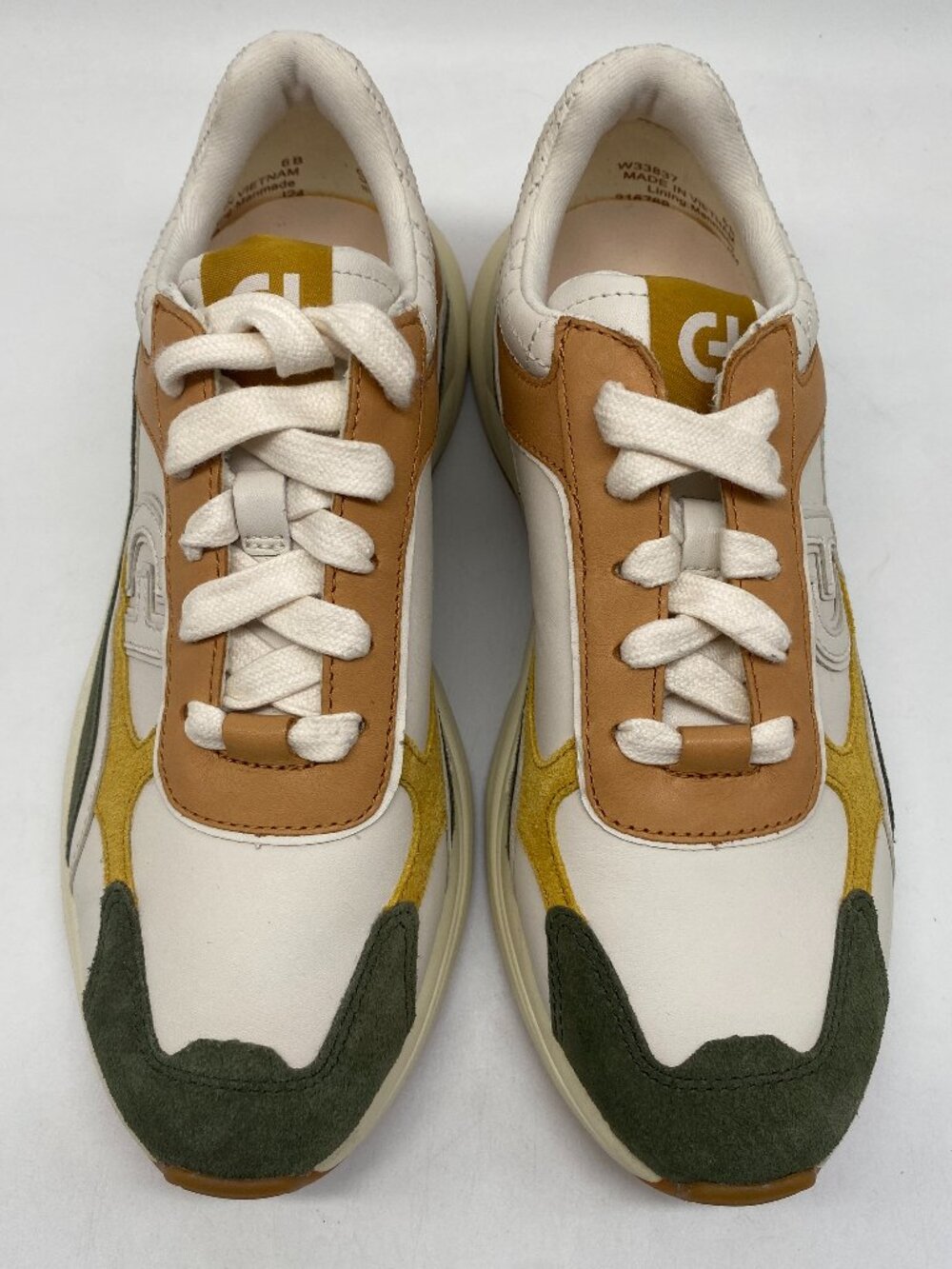 COLE HAAN GRANDPRO ELEEANA RUNNERS US WOMEN SIZE 6B